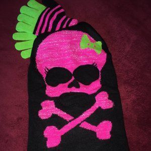 Hat & Gloves Set - Skull & Crossbones